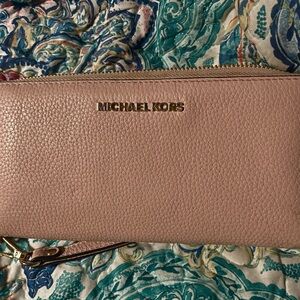 Michael Kors Blush Leather Wristlet